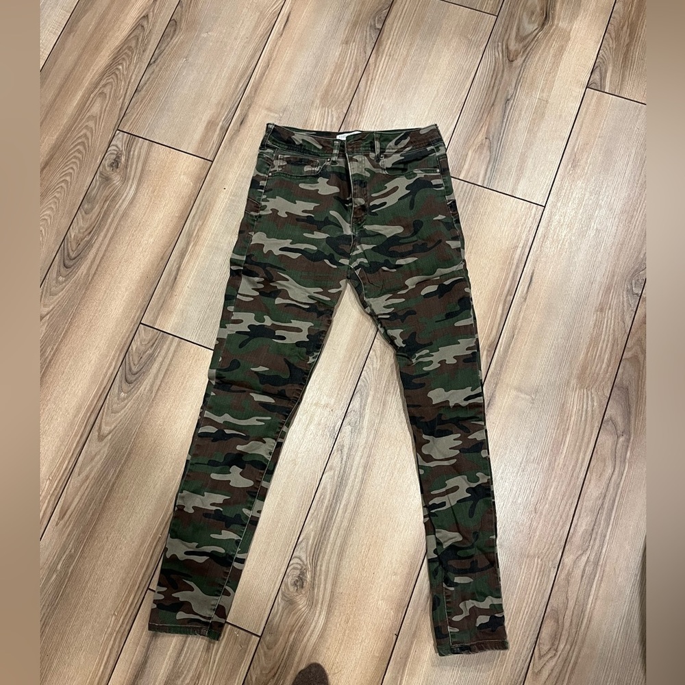 Camouflage Jeans